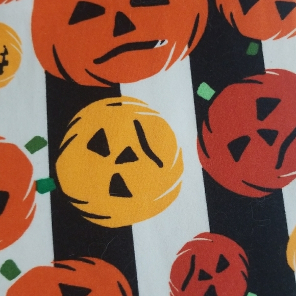 LuLaRoe Halloween leggings - Picture 2 of 4